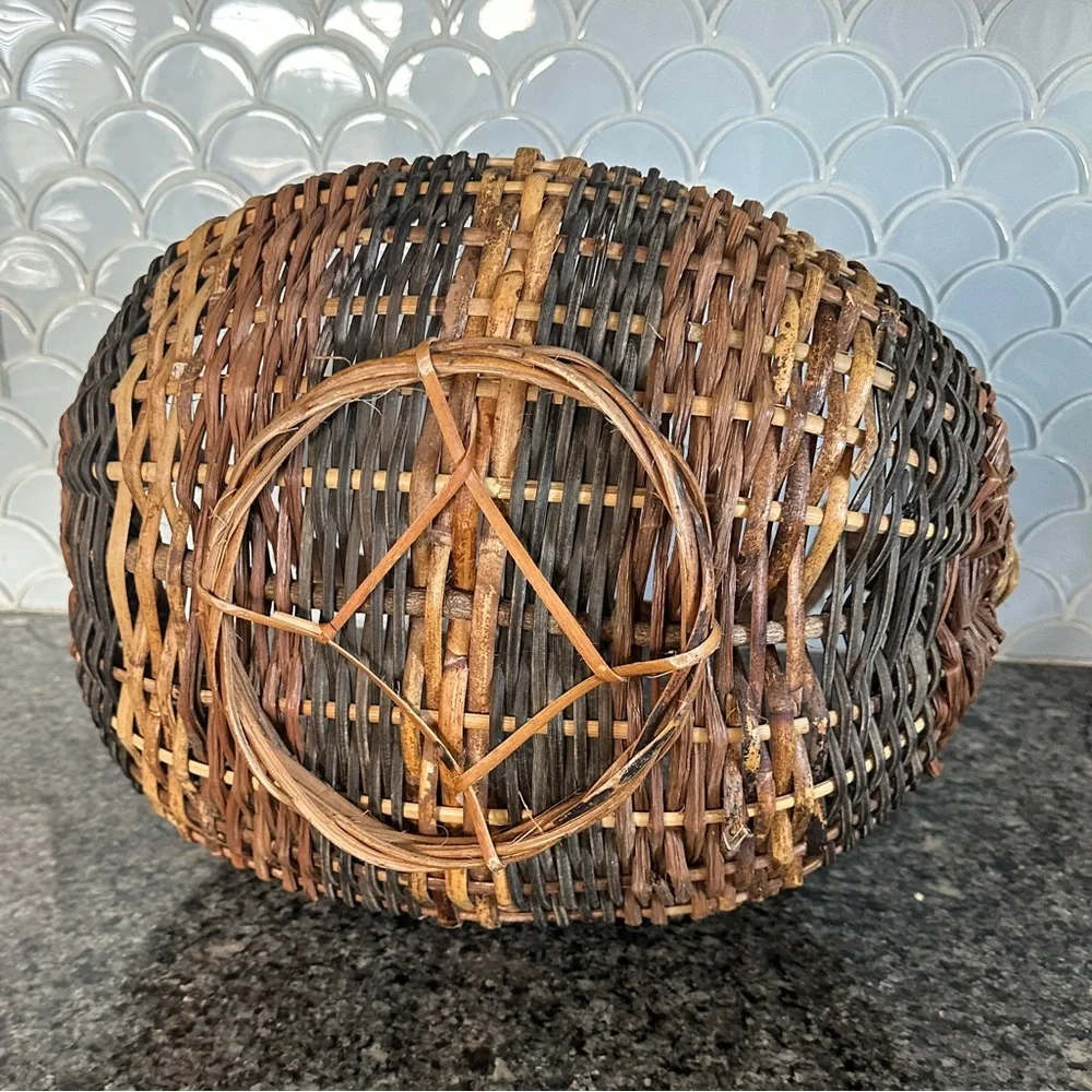 Vintage X LARGE Primitive Woven Melon Gathering Basket God’s Eye W Branch Handle